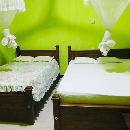 Ambel Homestay 아누라다푸라 외부 사진