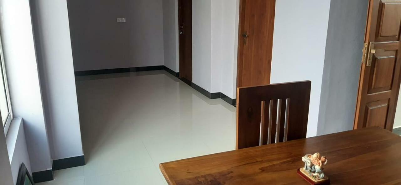 Ambel Homestay 아누라다푸라 외부 사진